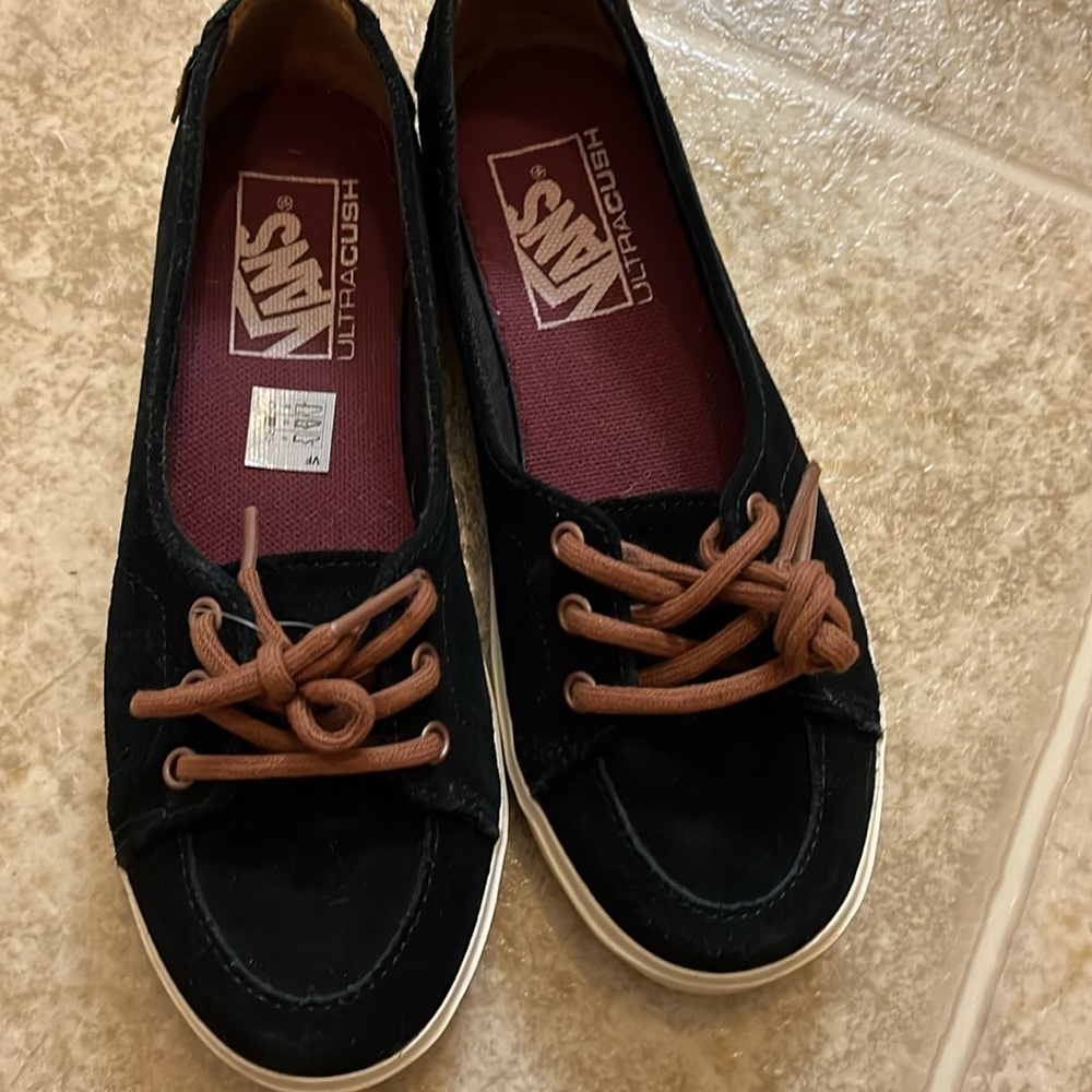 Cute black vans